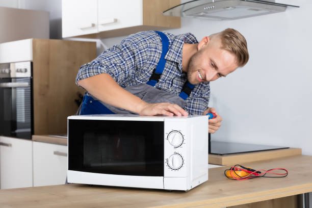 Microwave Repair in Orlando: 9 Warning Signs Your Microwave Is About to Fail